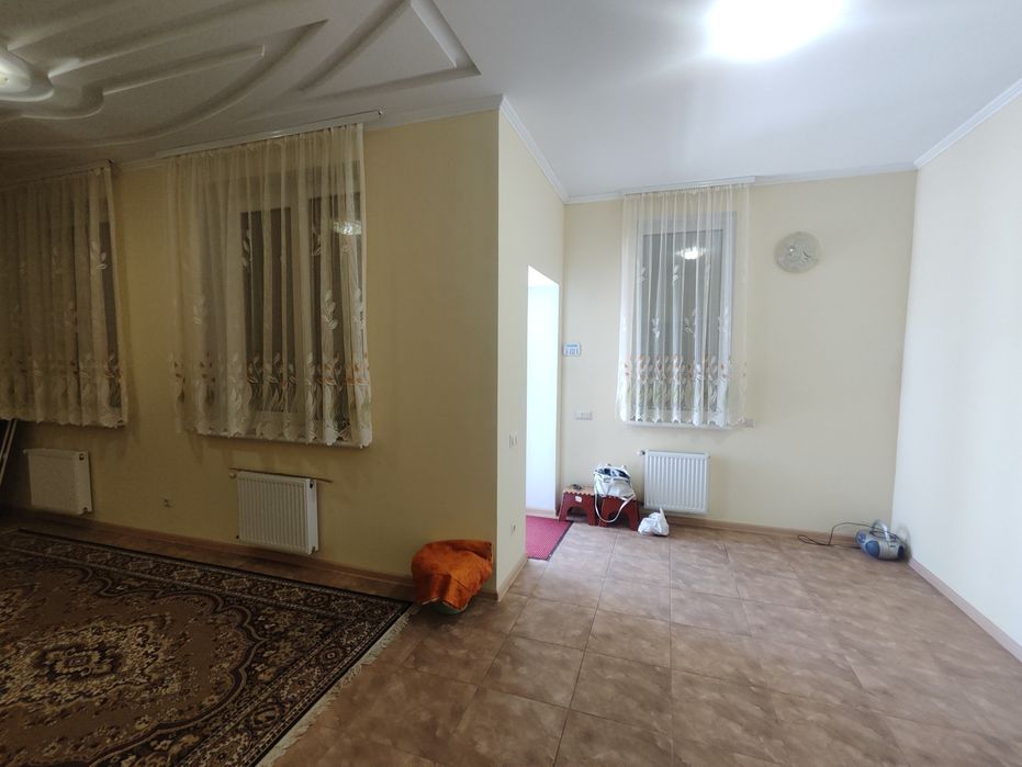 Новый дом рядом с каналом. Торг уместен