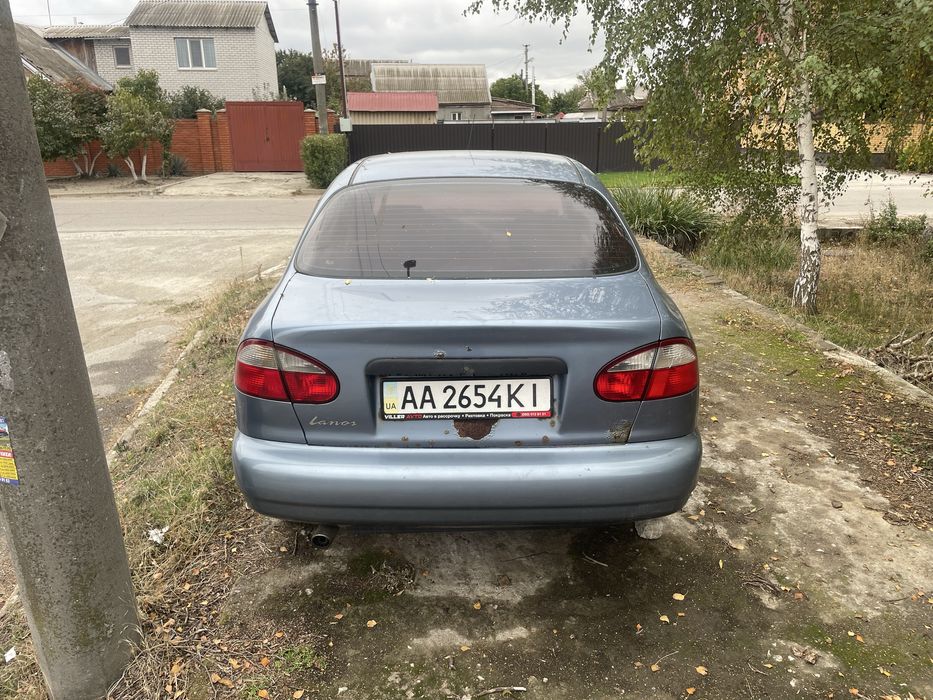 Продам Део ланос на уверенном ходу.