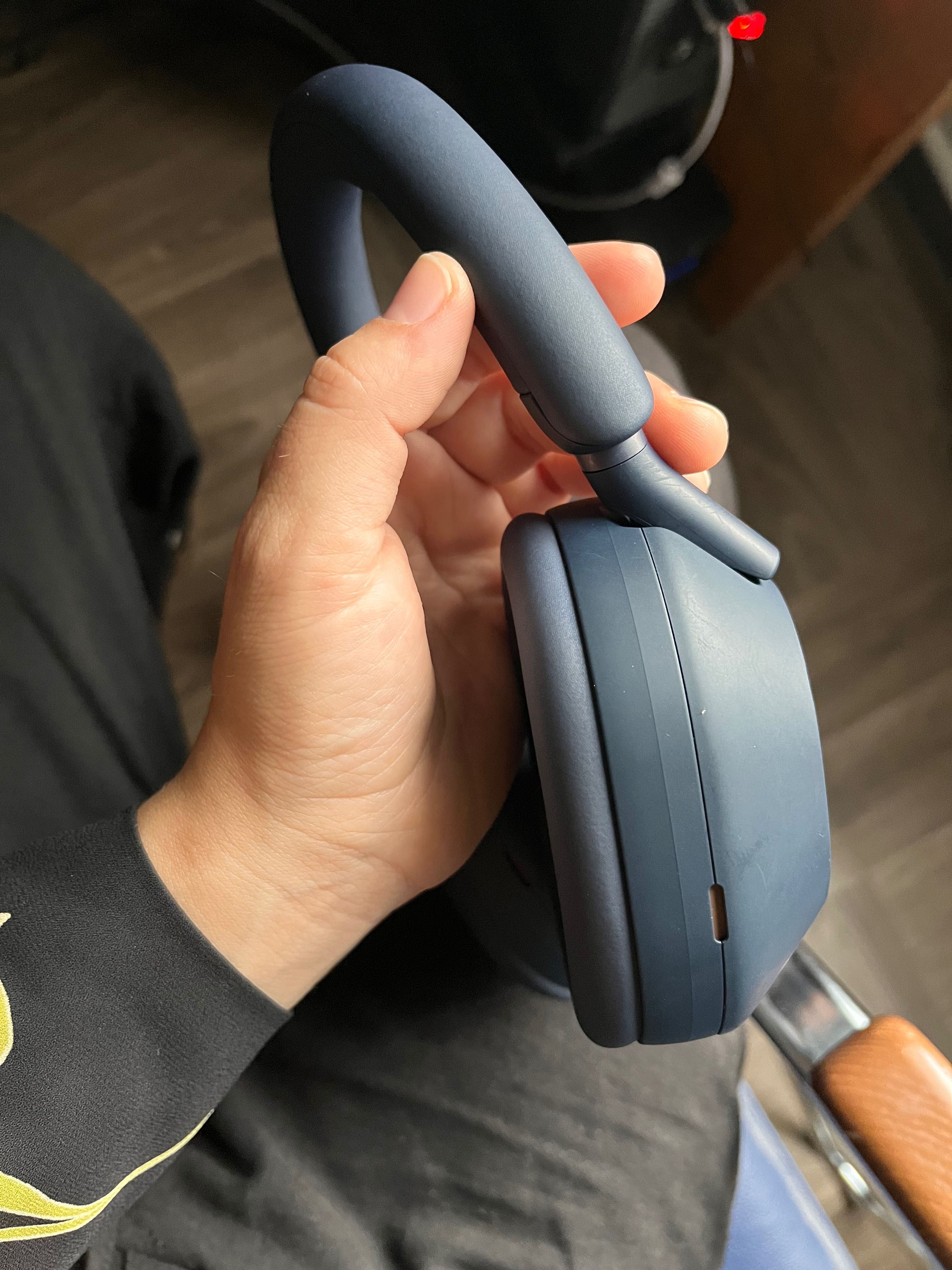 Навушники Sony WH-1000XM5