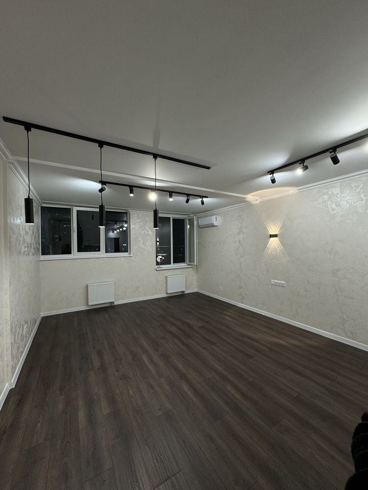 Продам квартиру-студію з новим ремонтом в ЖК Одеський Бульвар,Теремки