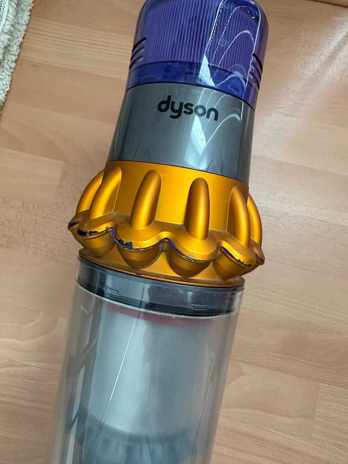 Dyson V15 Detect Absolute