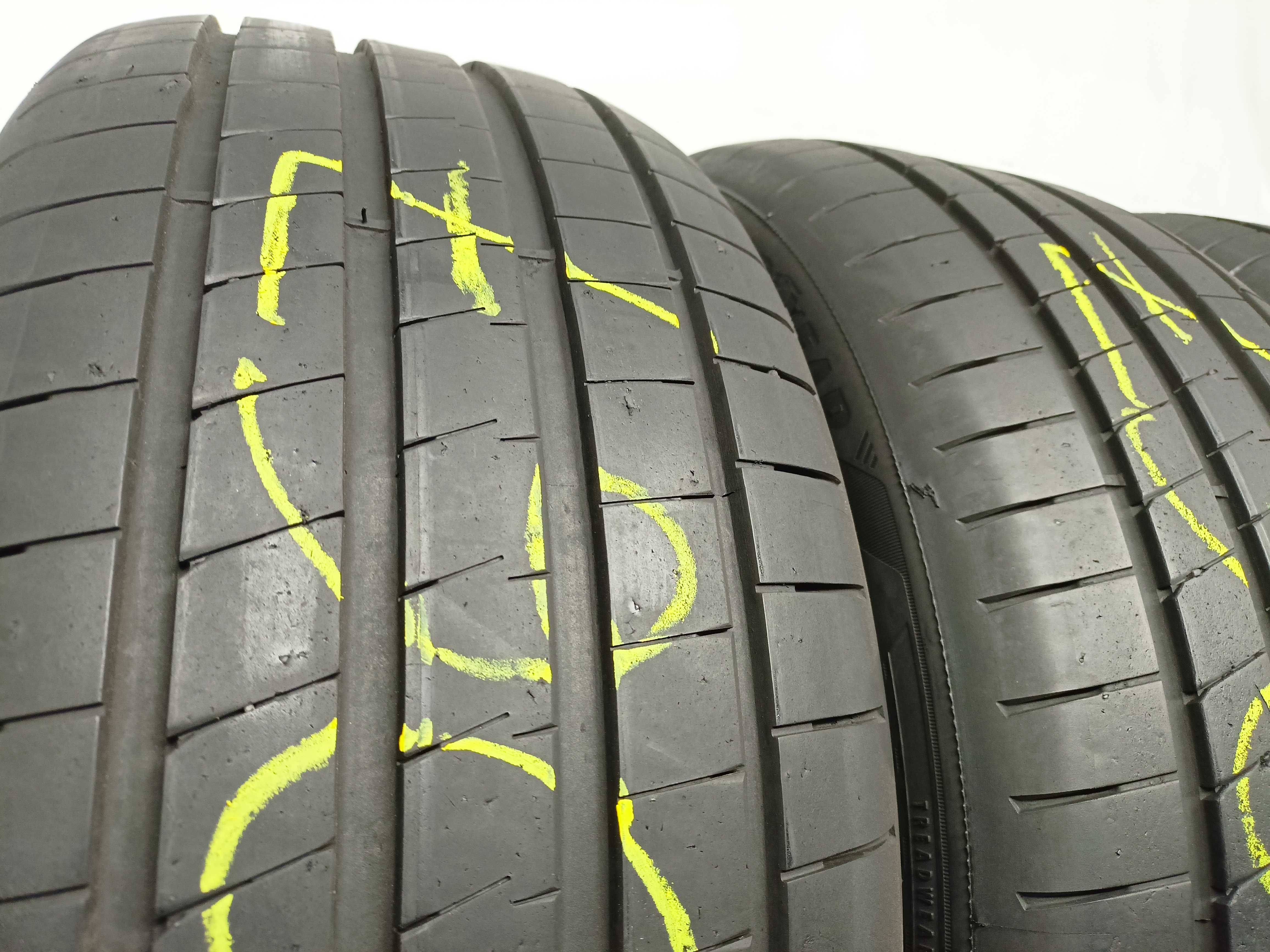 Goodyear Eagle F1 235/45/18 24r. 98Y 2x7,1mm 2x6,8mm (3067)