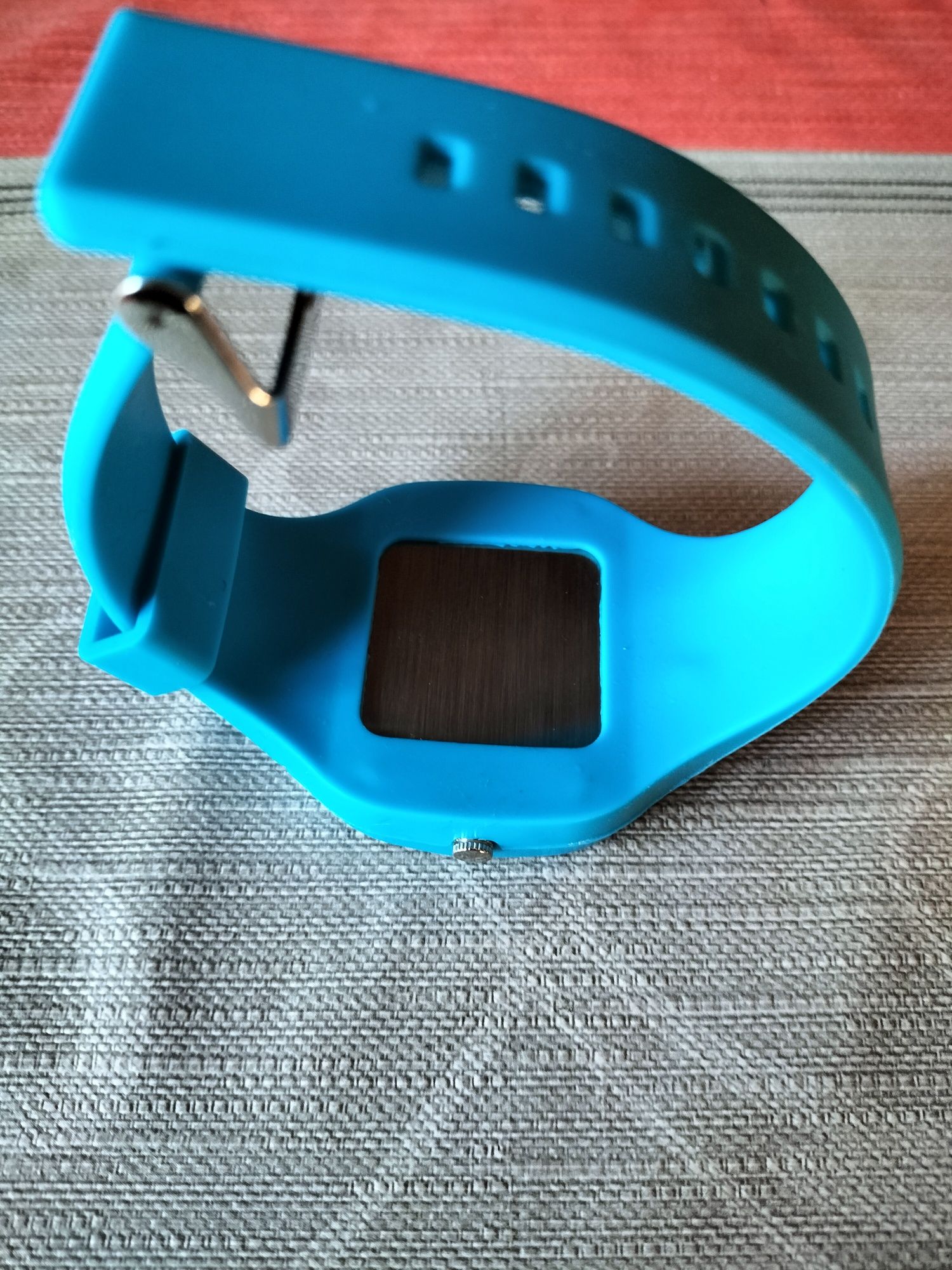 Zegarek w silikonowym etui