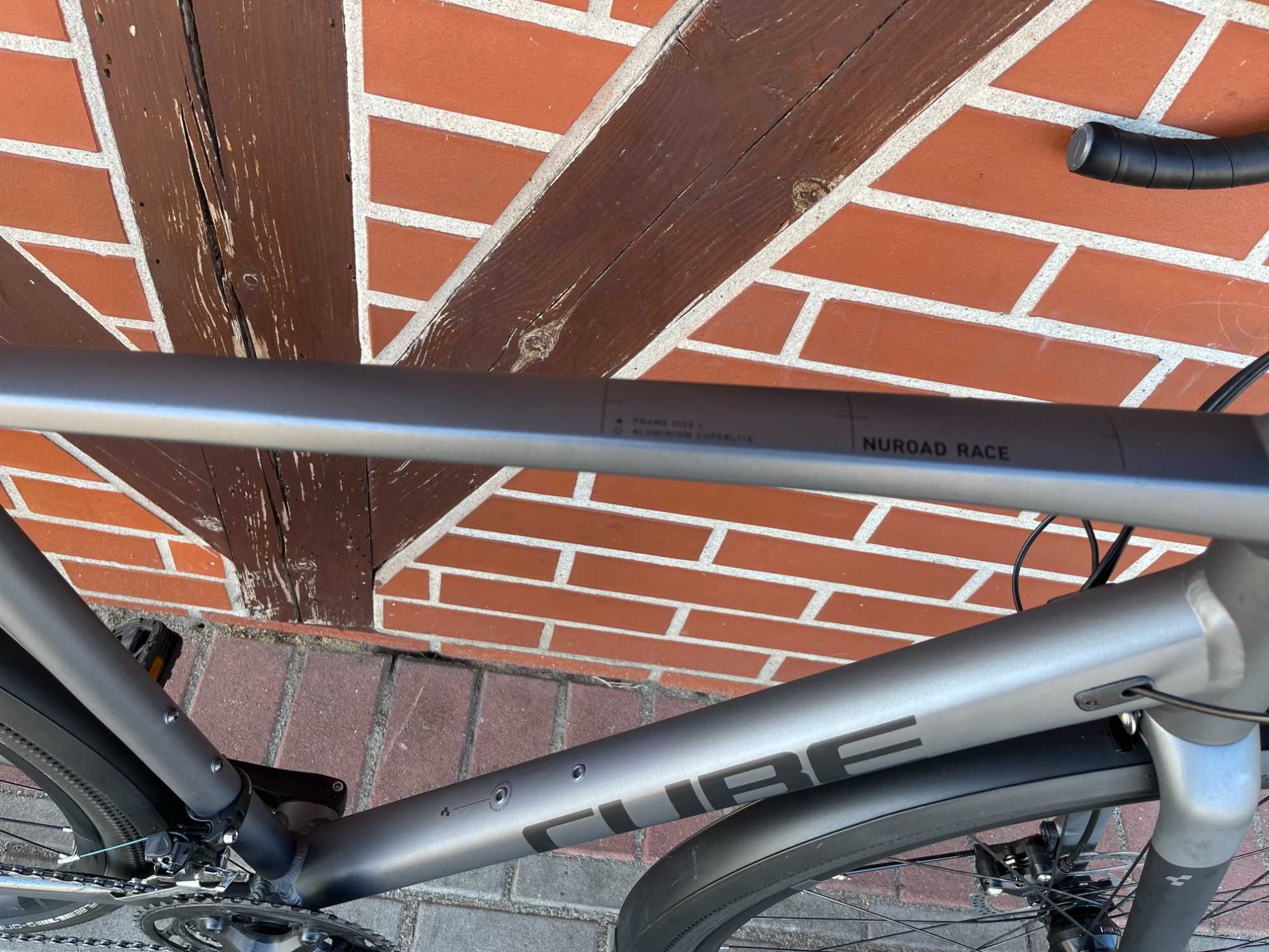 Gravel Cube Nuroad Race Shimano GRX 2x11
