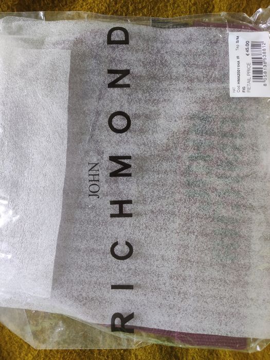 Шапка John Richmond original