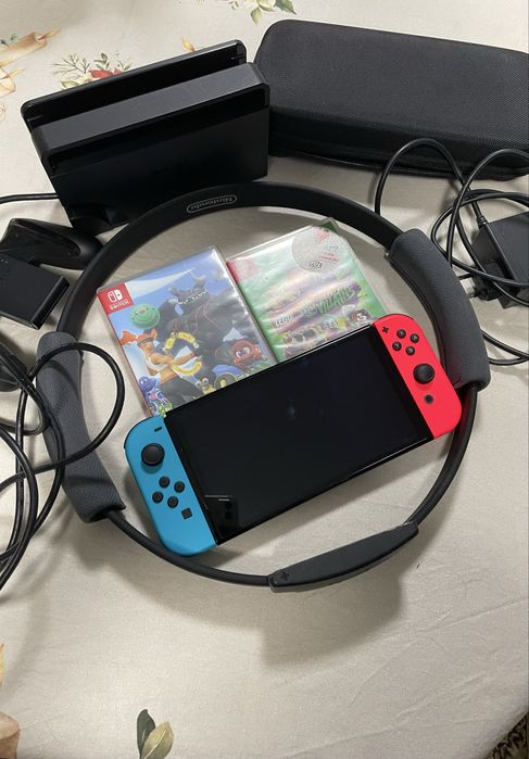 Nintendo Switch Oled + jogos + extras e acessorios