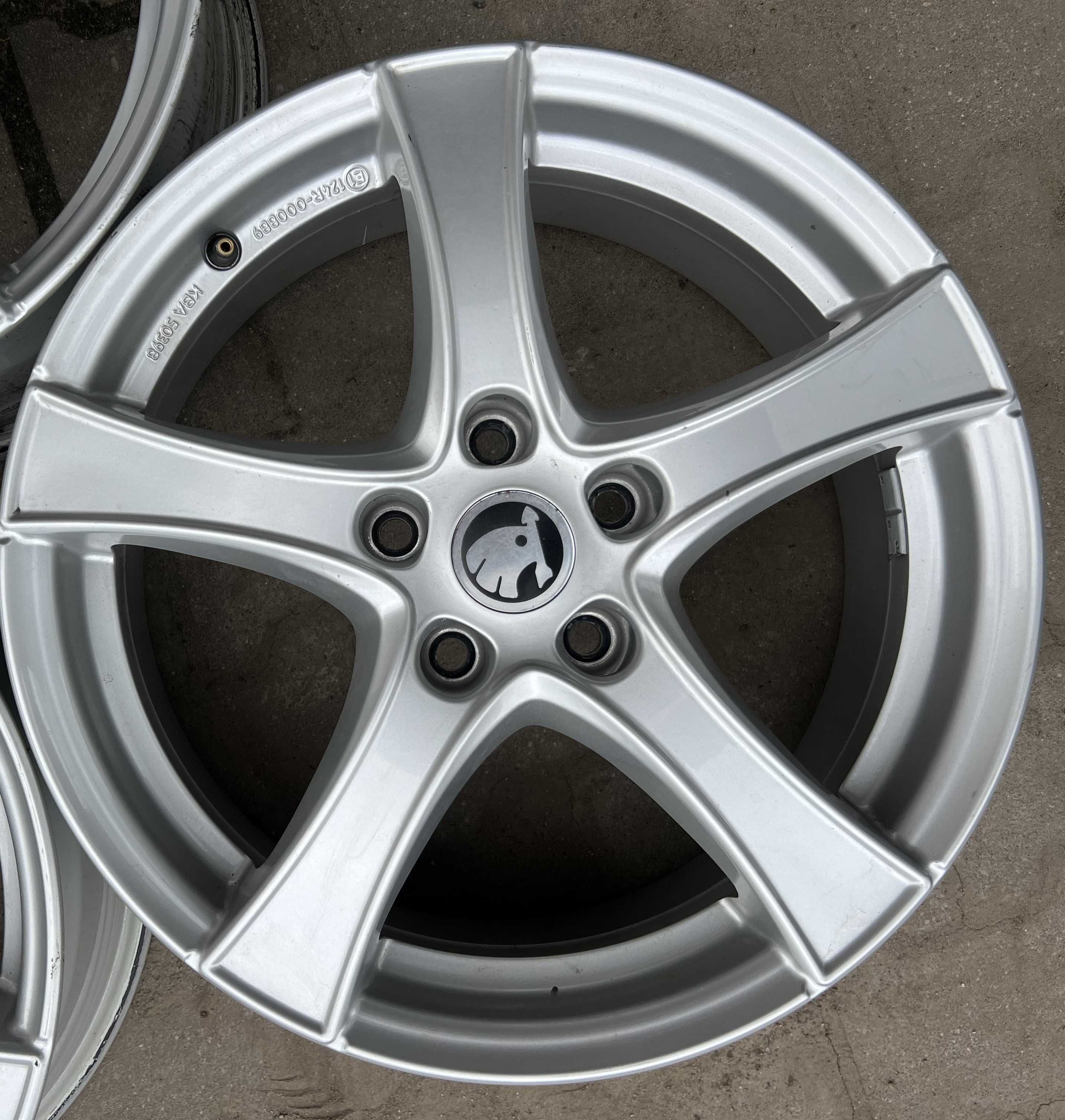 Alu Felgi 17" 5x112 Borbet SKODA 6,5Jx17H2 ET41 57,1 MM