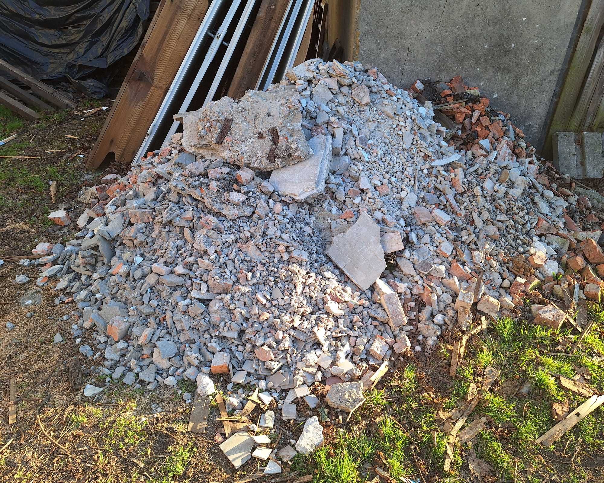 ZA DARMO!!! Gruz, cegły, lastryko dobrej jakosci, mocne ZA DARMO