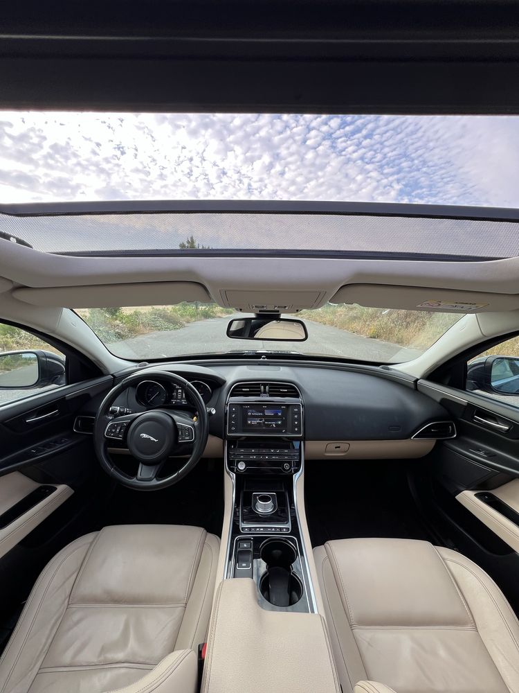 JAGUAR XE 2.0 180D Cx. Auto