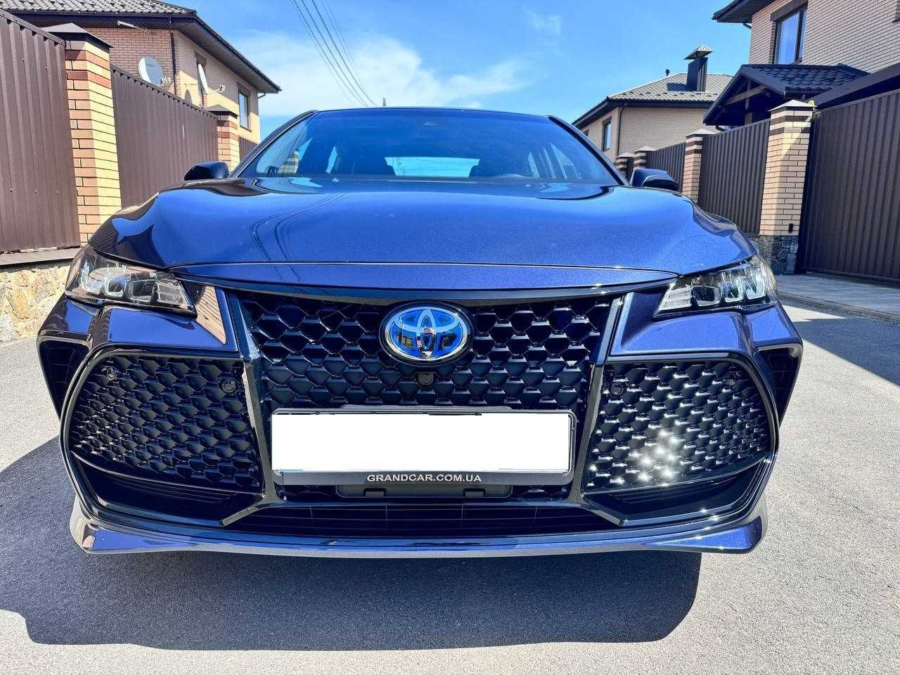 Toyota Avalon Hybrid 2019