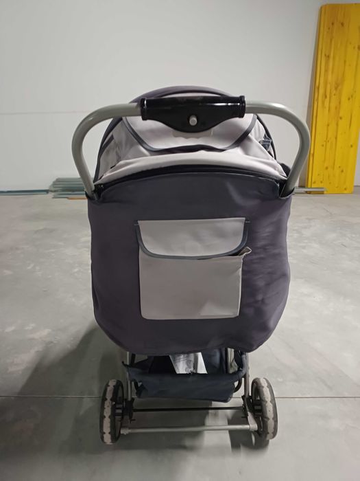 Carrinho de bébe e ovo Zippy