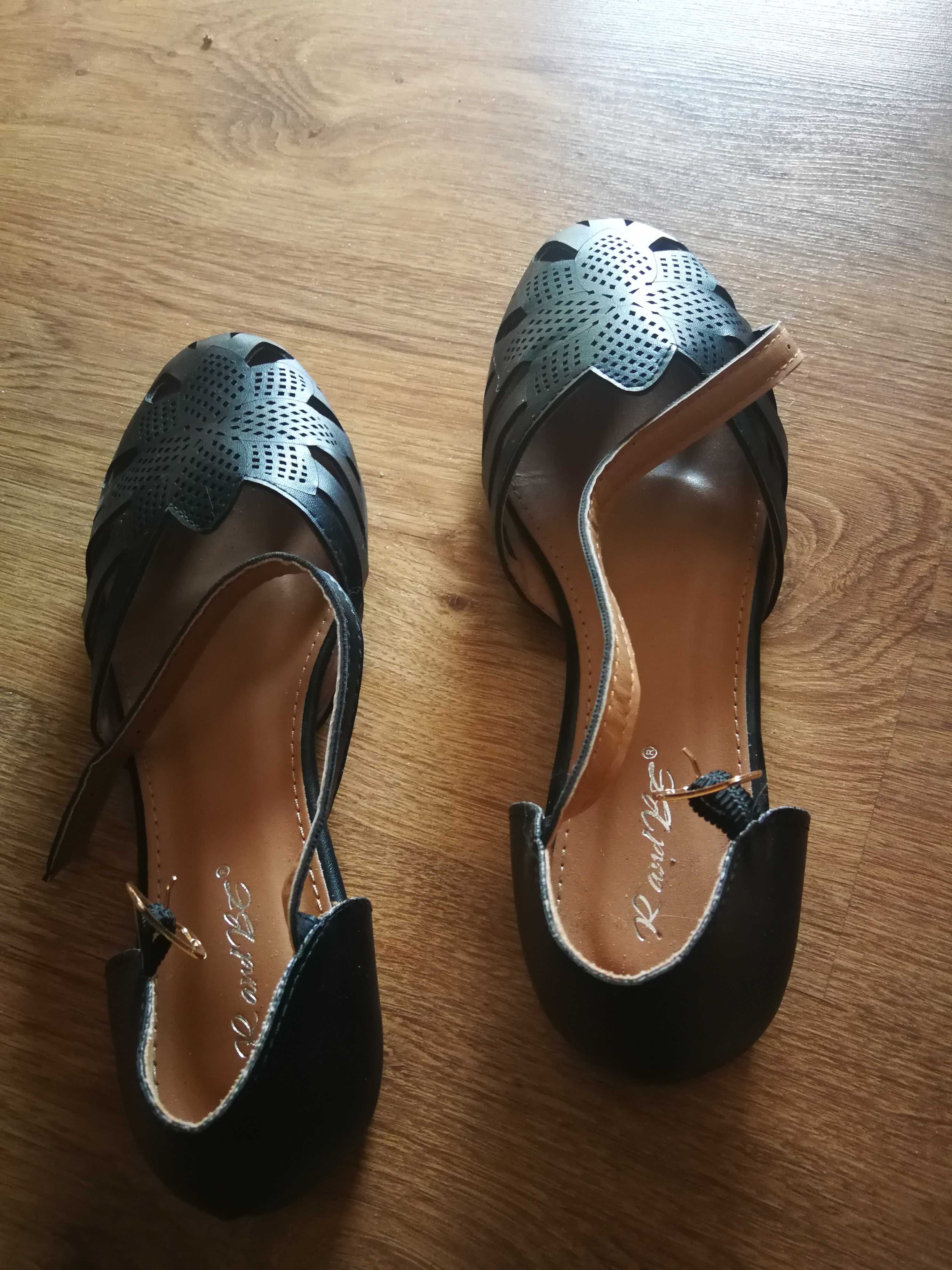 Sandały damskie, czarne, zakryta pięta