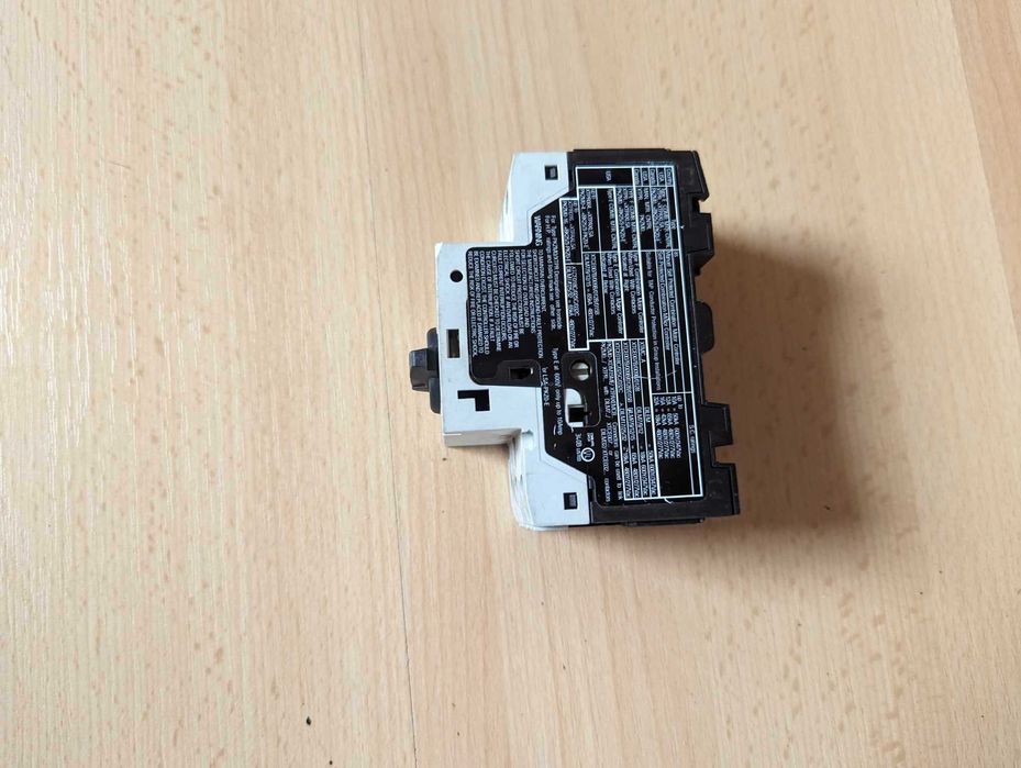 Wyłącznik silnikowy 072736 EATON PKZM0‑2,5 3P 0,75kW 1,6‑2,5A