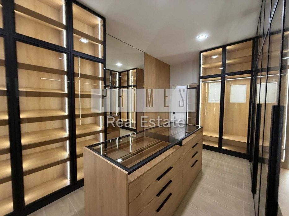 Продаж ксклюзивнийого маєтку  1200м2 КМ Riviera Village (Вишгород)