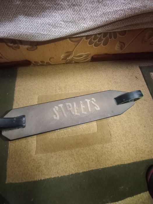 Продам трюковый самокат б/у цена 700 гривен