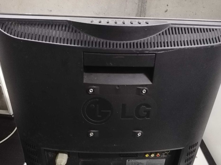 Televisão LG 20LC1R