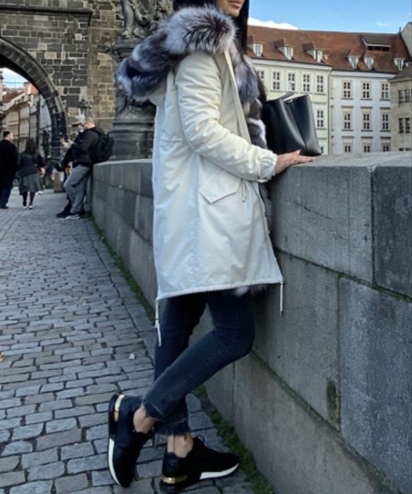 Жіночі парки з натурального хутра