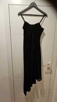 Czarna sukienka na cienkich cyrkoniowych ramiączkach 38