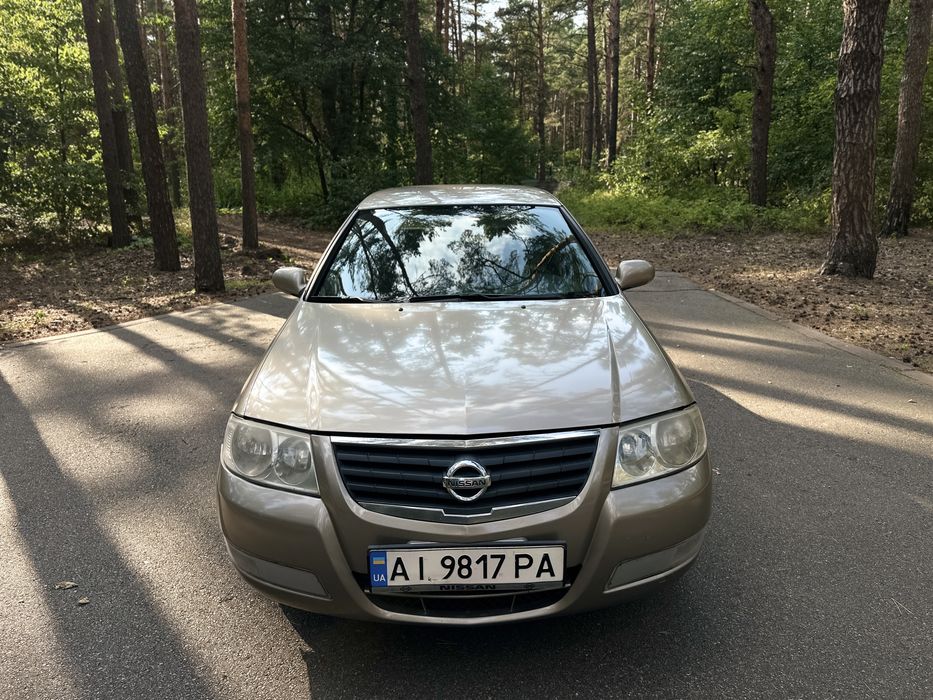 Nissan almera 2011