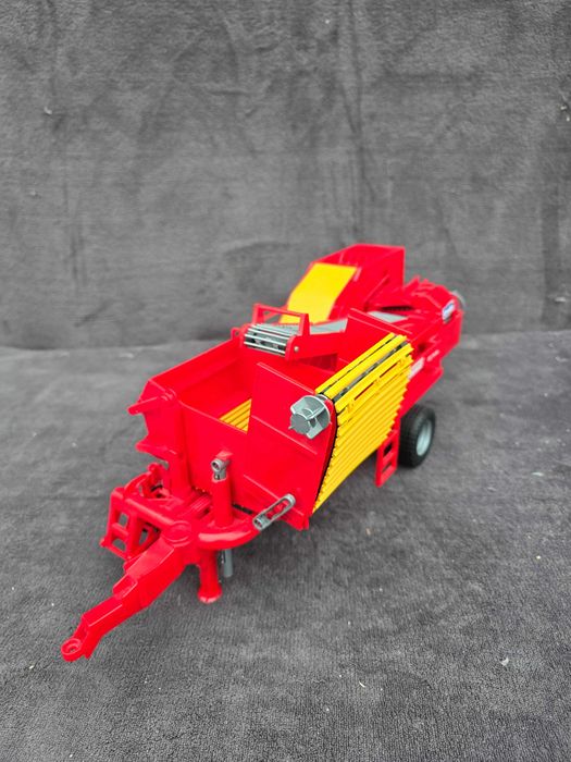 Bruder Kombajn ziemniaczany Grimme