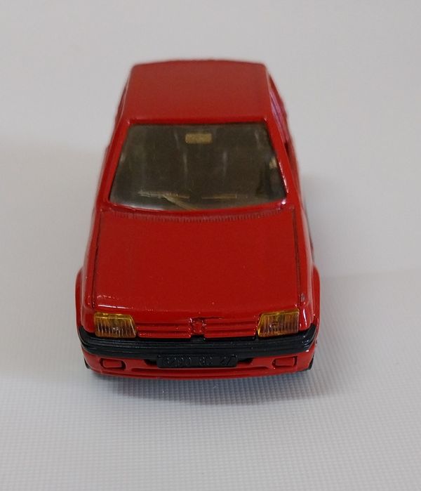 Miniatura antiga Solido Peugeot 205 escala 1/43