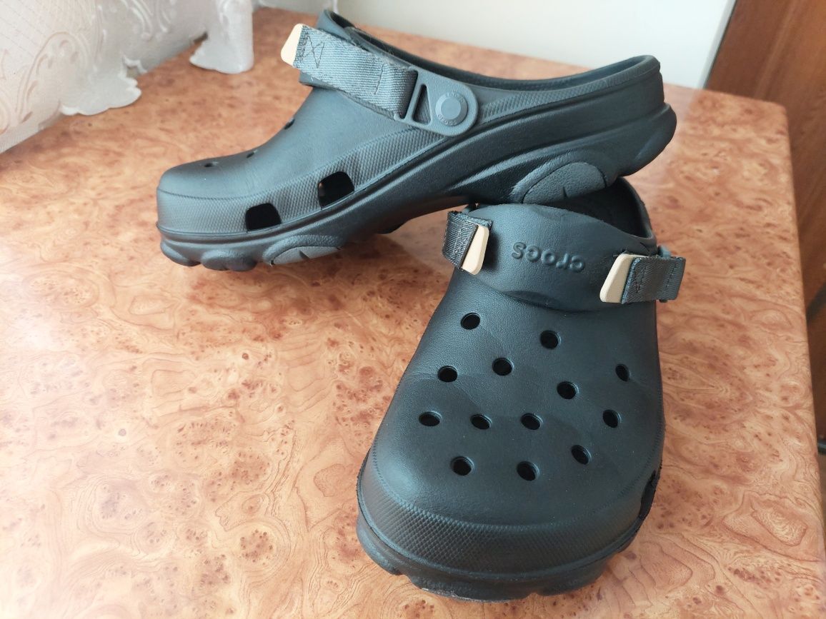 Crocs,шльопанці crocs,crocs 42,crocs m9,crocs w11