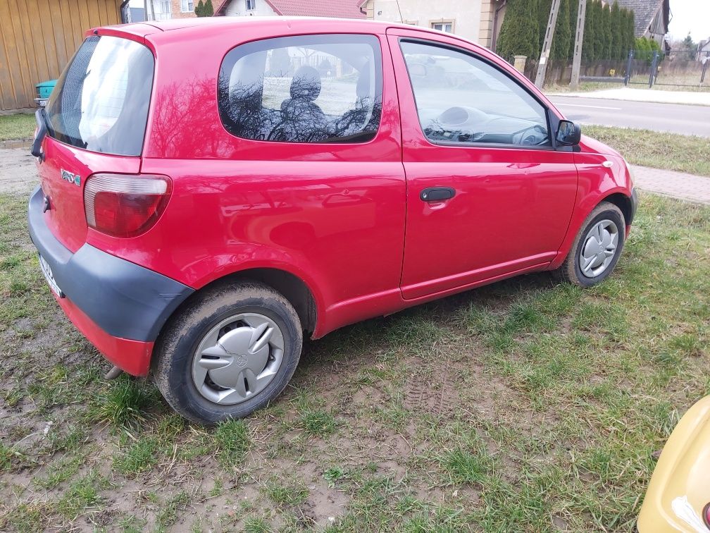 Sprzedam Toyota Yaris 3 drzwi 1.0 benzyna