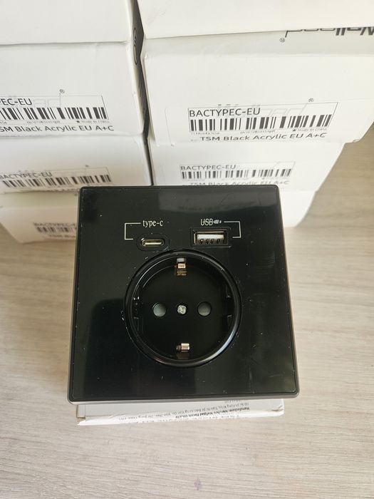Розетка 220 порт usb юсб type c чорна глянець