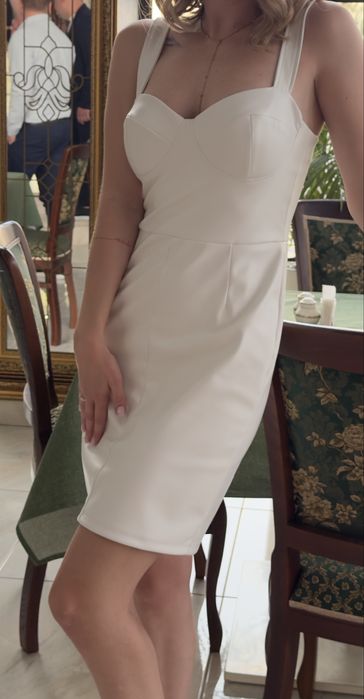 Сукня шкіряна біла