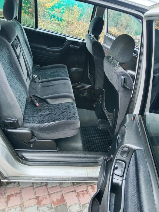 Продам авто Опель Зафіра