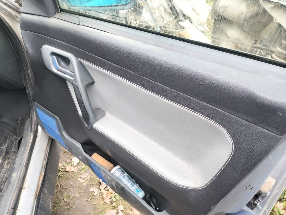 Салон ваз 2110,2111,2112 перетягнутий дермантином