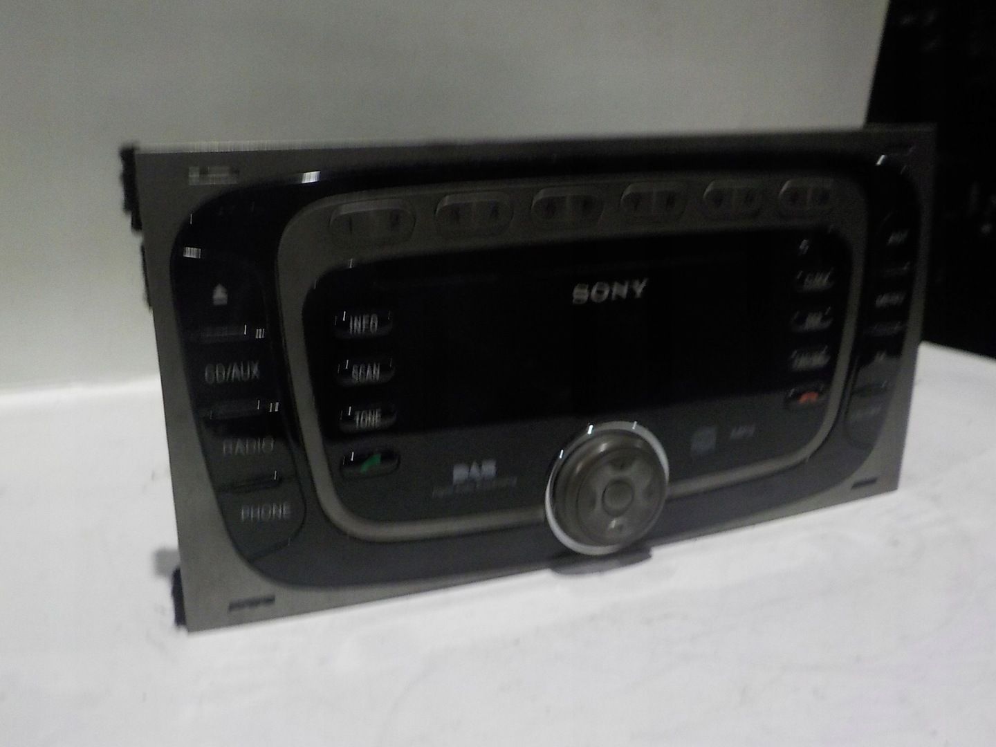 FORD KUGA I RADIO FABRYCZNE SONY DAB MP3 KOD