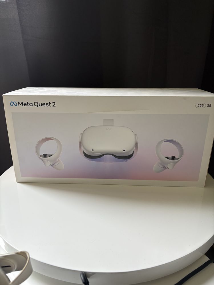 Sprzedam Meta Quest 2 Oculus