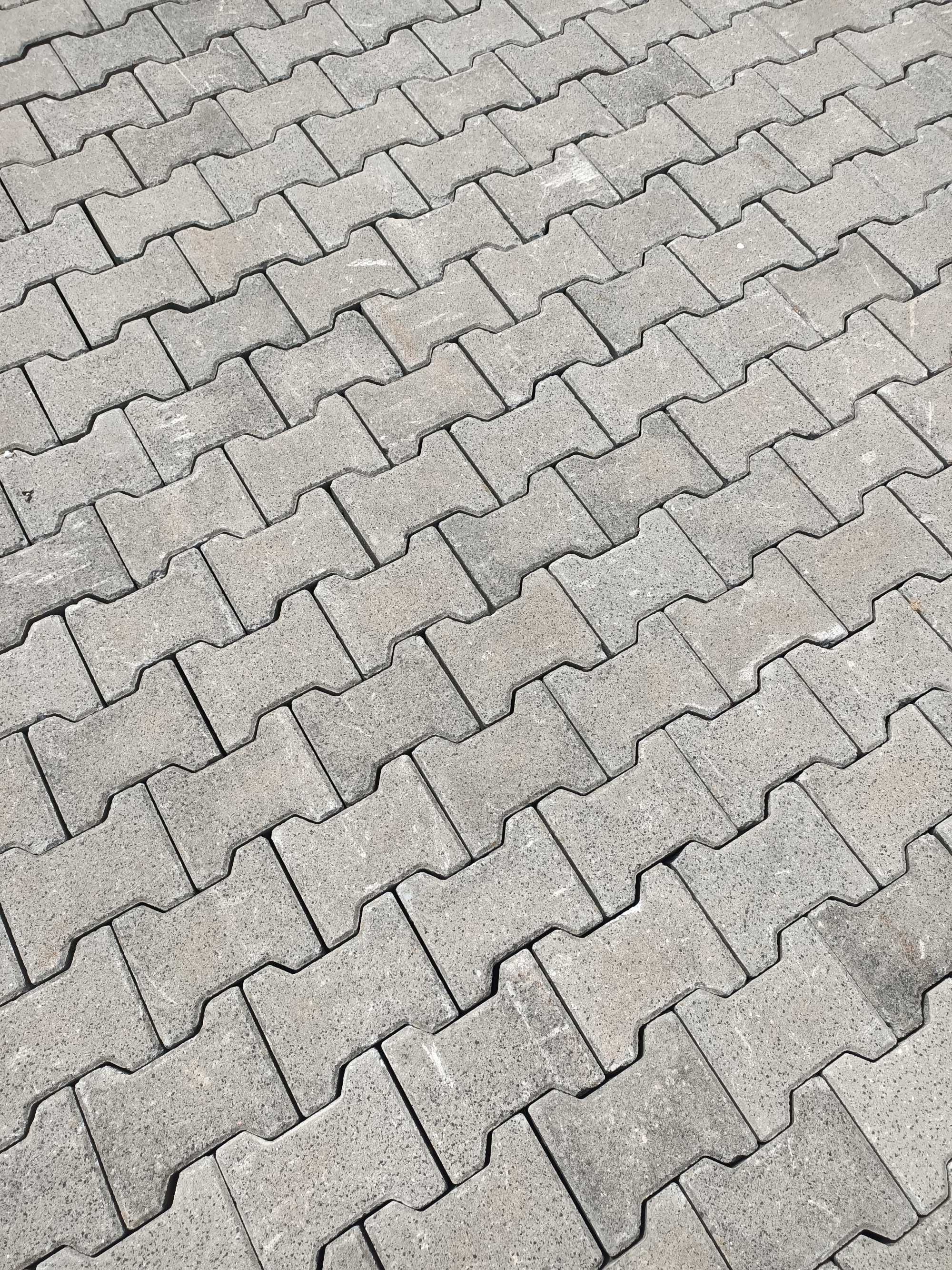 Kostka behaton tetka 10cm okolo 70m2 uzywana