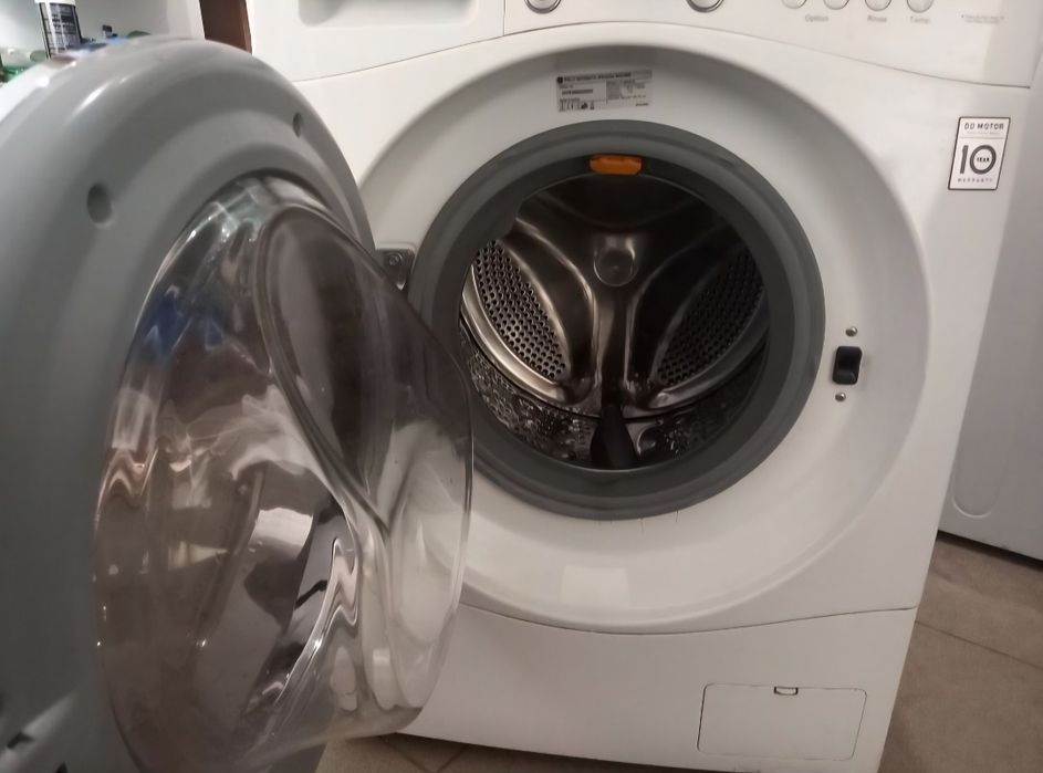 Пральна машина LG на 7кг