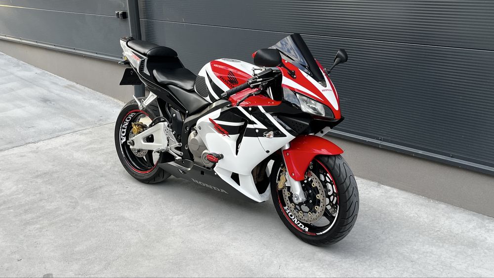 Honda CBR600rr PC37