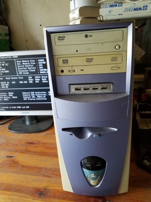 Komputer z monitorem sprawny