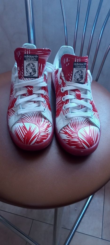 Adidasy biało czerwone