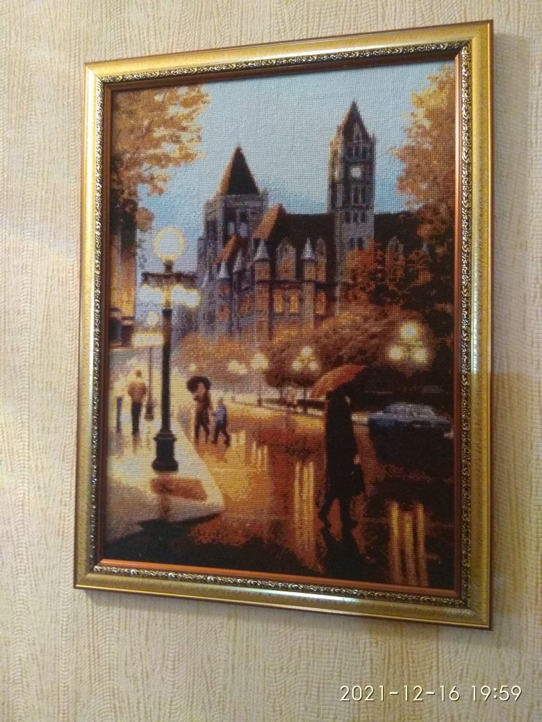 Вышитая крестиком картина(вышивка) " Дождливый город"