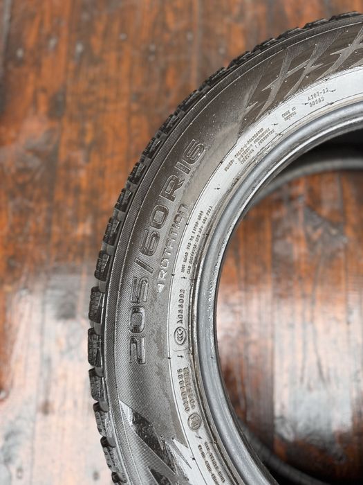 Зимові шини 205/60/R16