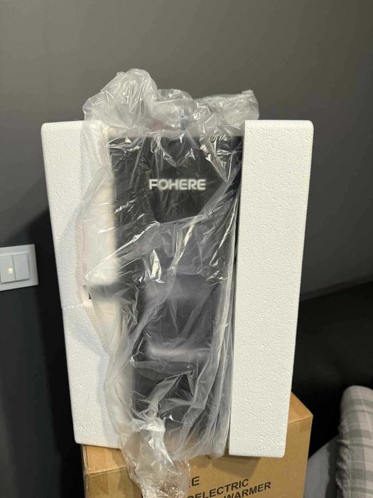 Mini przenośna lodówka 15L