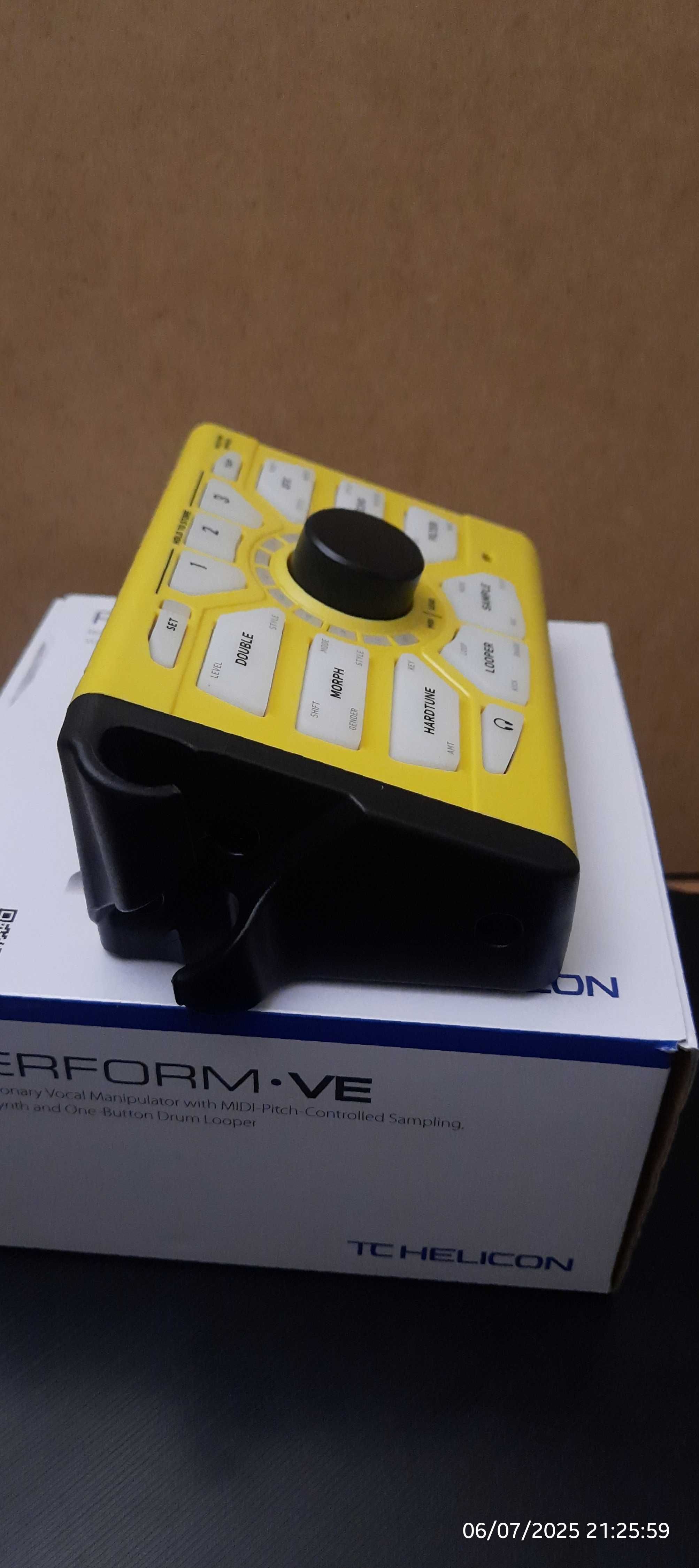 TC Helicon Perform VE procesor wokalny looper sampler