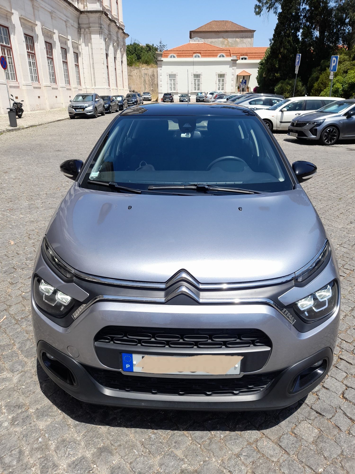 Citroën C3 1.2 puretech Shine EAT06 
Caixa automática 
Ano 2021