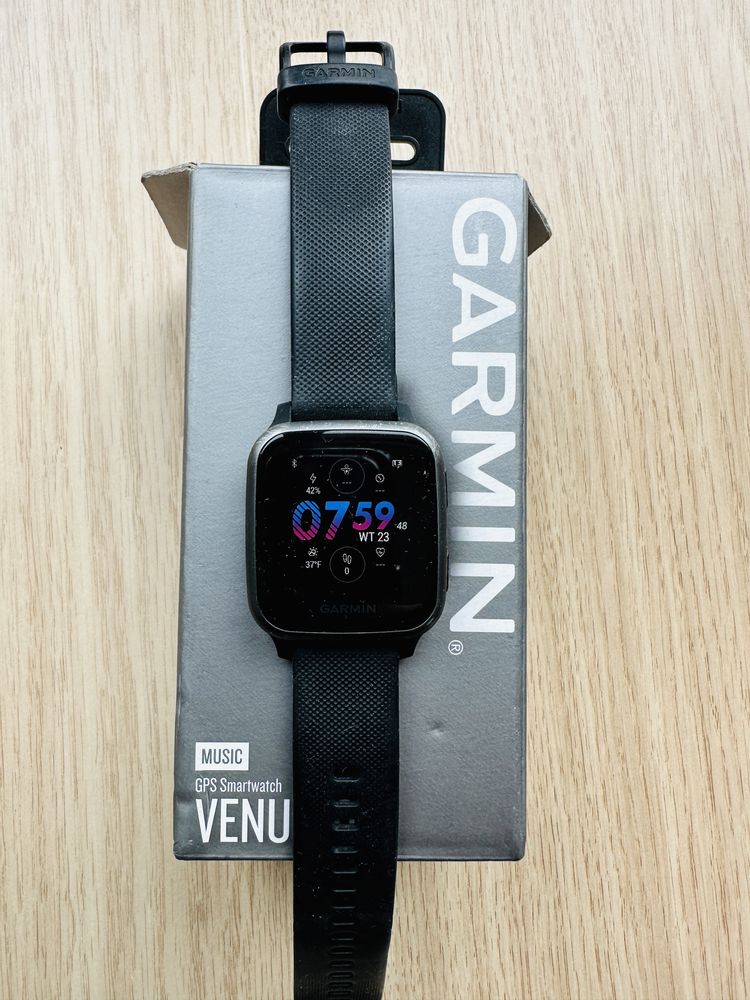 Garmin Venu Sq music