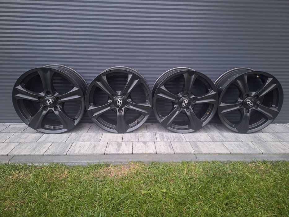 4 Felgi aluminiowe rozstaw 5x114.3,Hyundai Ix35, czarny mat.16 Cali