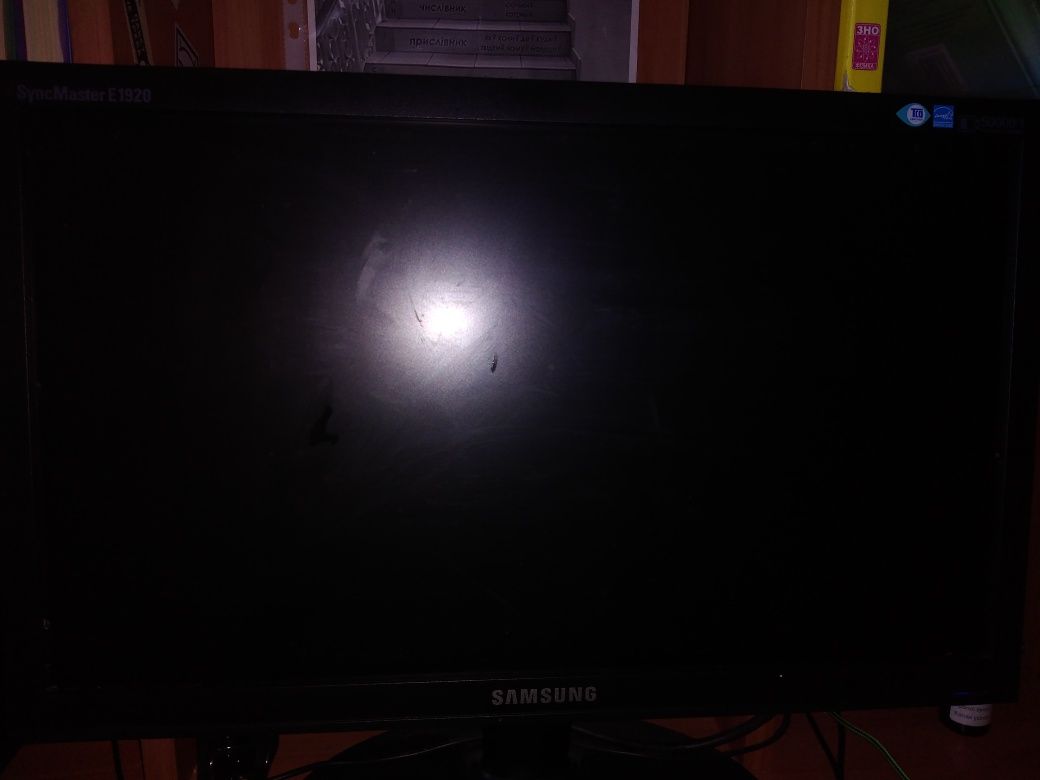 Офісний комп'ютер fujitsu p556 +монітор SyncMaster E1920