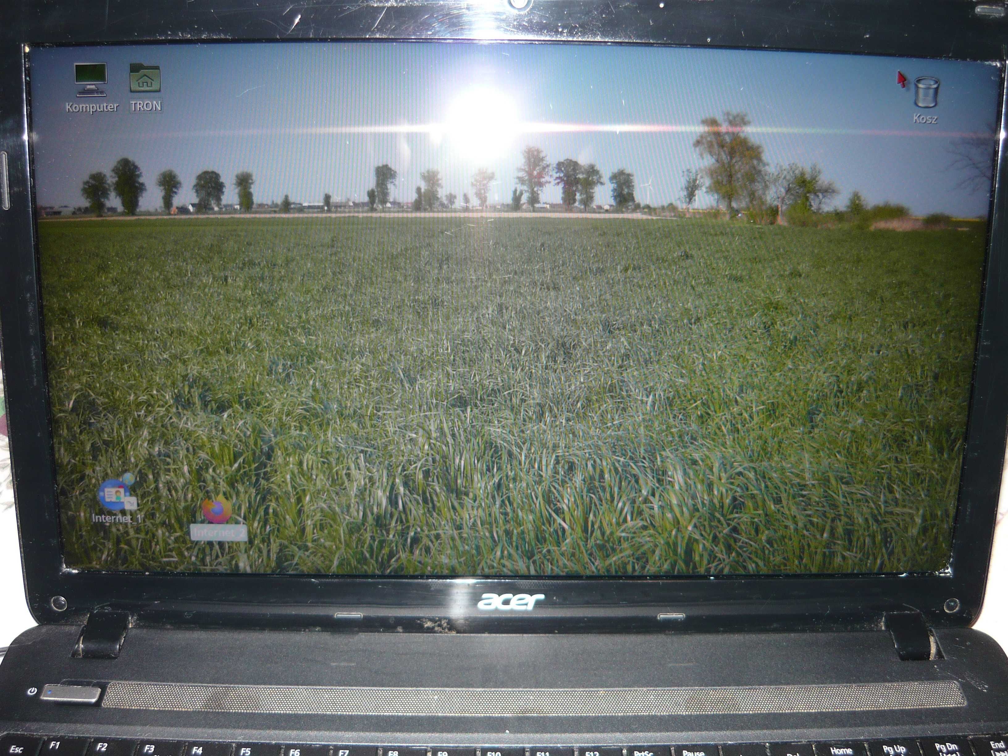Acer Aspire E1 B980 2,4G 3GB 320 hdd WiFi lan DVD 15,6 laptop notebook
