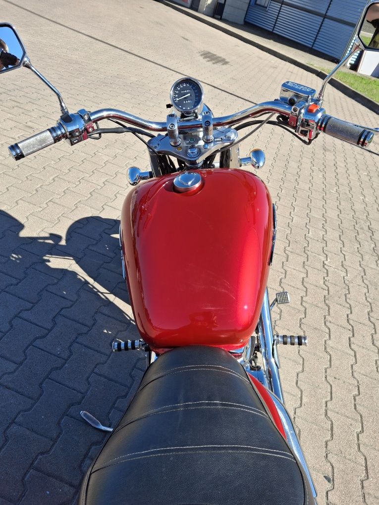 Продаю Honda Shadow vt 1100c2 Sabre