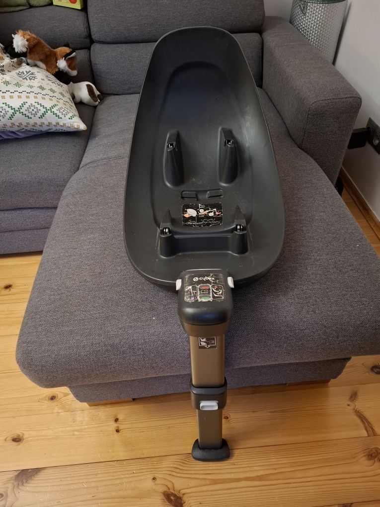 Cybex Sirona M2 i-Size z bazą