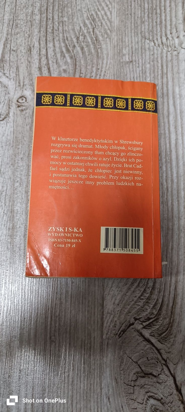 23. książka wróbel w świątyni ellis Peters